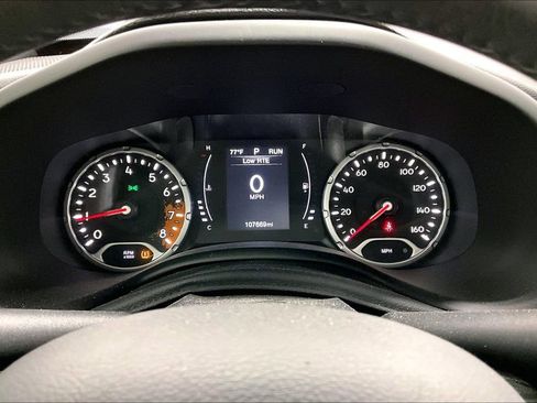 Used 2018 Jeep Renegade Altitude w/ Advanced Technology Group image 25