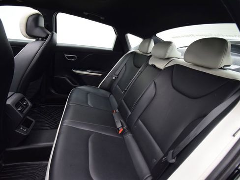 Used 2025 Kia K4 GT-Line Turbo image 25