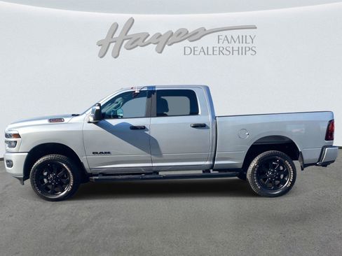 Used 2026 RAM 2500 Big Horn AWD/4WD image 9