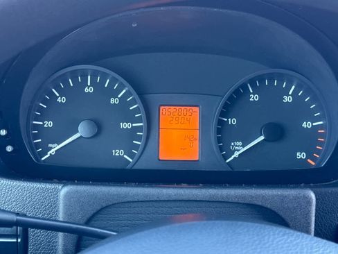 Used 2016 Mercedes-Benz Sprinter 2500 image 25