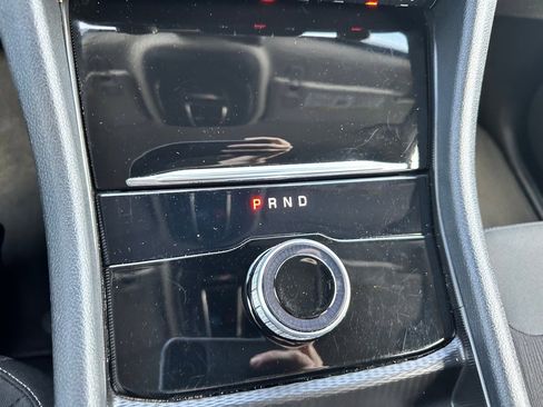 Used 2023 Jeep Grand Cherokee L Laredo image 6