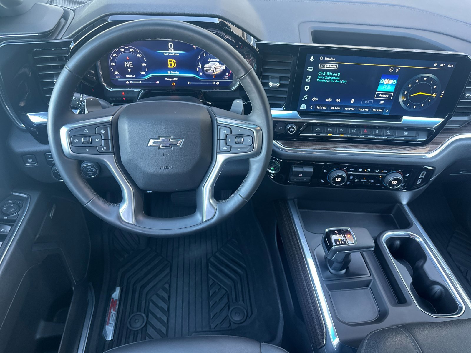 Used 2025 Chevrolet Silverado 1500 RST AWD/4WD image 15