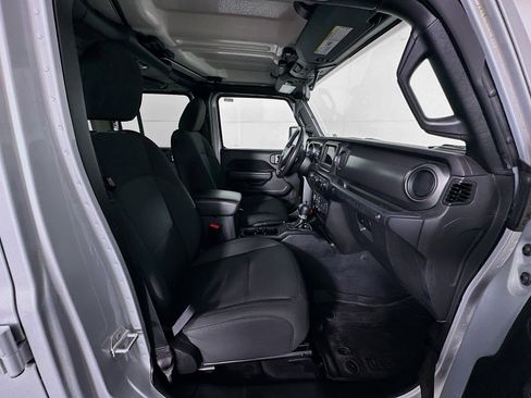 Used 2023 Jeep Wrangler Unlimited w/ Cold Weather Group image 31