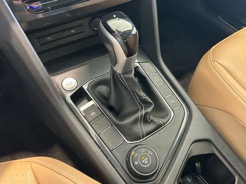Certified 2023 Volkswagen Tiguan SE R-Line image 14