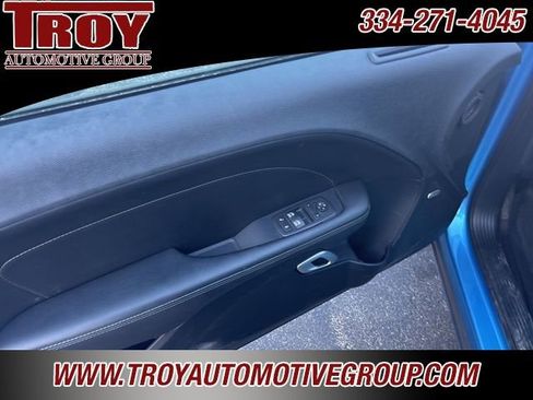 Used 2016 Dodge Challenger SXT Plus image 23