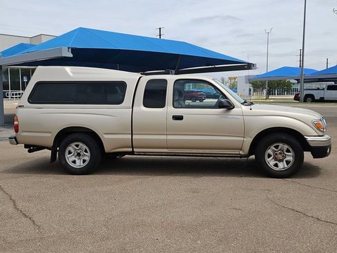 Used 2003 Toyota Tacoma 2WD Xtracab image 4