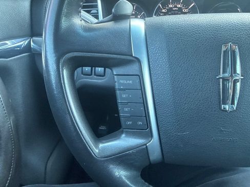 Used 2010 Lincoln MKS AWD image 23