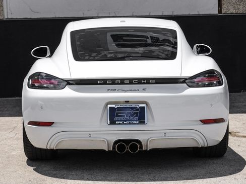 Used 2018 Porsche 718 Cayman S w/ Sportdesign Package RWD image 8
