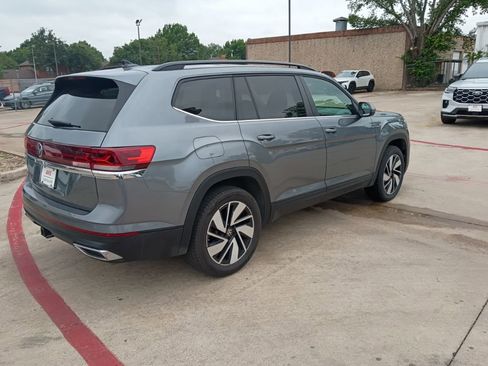 Used 2025 Volkswagen Atlas SE FWD image 7