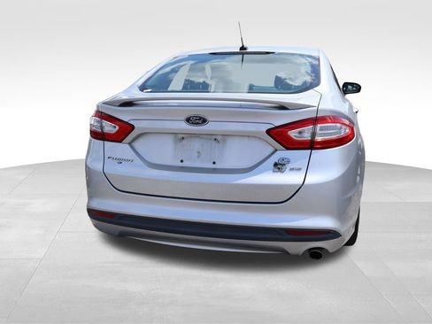 Used 2014 Ford Fusion SE w/ Equipment Group 201A FWD image 17