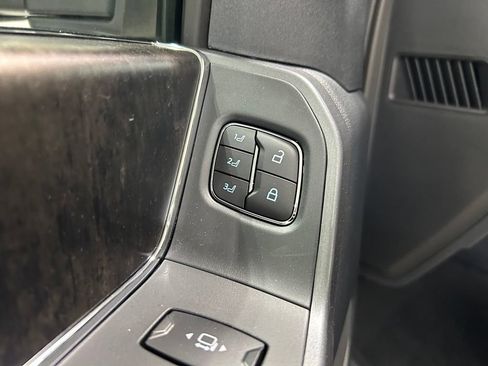 New 2026 Ford F250 Lariat w/ Black Appearance Package AWD/4WD image 14