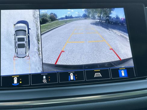 Used 2023 Buick Enclave Premium w/ Experience Buick Package image 25