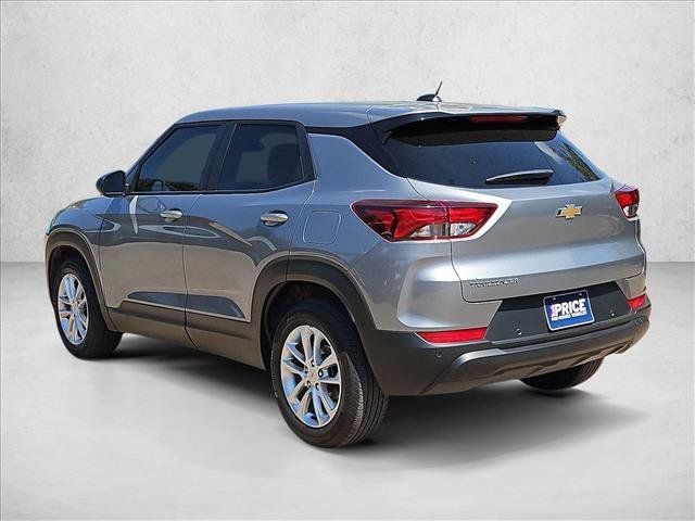 Used 2025 Chevrolet TrailBlazer LS w/ LS Convenience Package FWD image 8