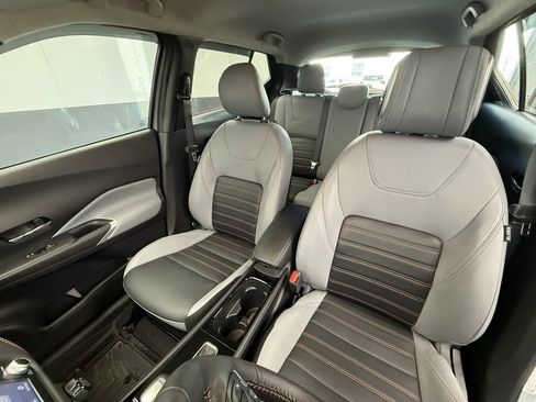 Used 2024 Nissan Kicks SR w/ SR Premium Package image 42