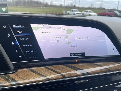 Used 2021 Cadillac Escalade ESV Premium Luxury Platinum image 28