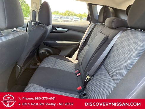 Certified 2019 Nissan Rogue Sport SV w/ Technology Package FWD image 30
