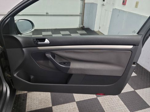 Used 2008 Volkswagen Rabbit S FWD image 21