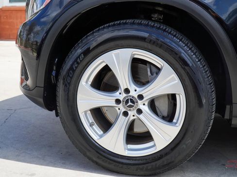 Used 2017 Mercedes-Benz GLC 300 image 9