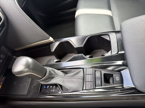 Certified 2025 Toyota Camry SE FWD image 8