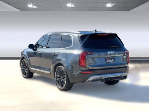 Used 2022 Kia Telluride SX w/ SX Prestige Package image 3