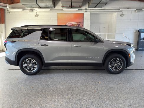 New 2026 Chevrolet Traverse LT w/ LPO, Floor Liner Package image 10