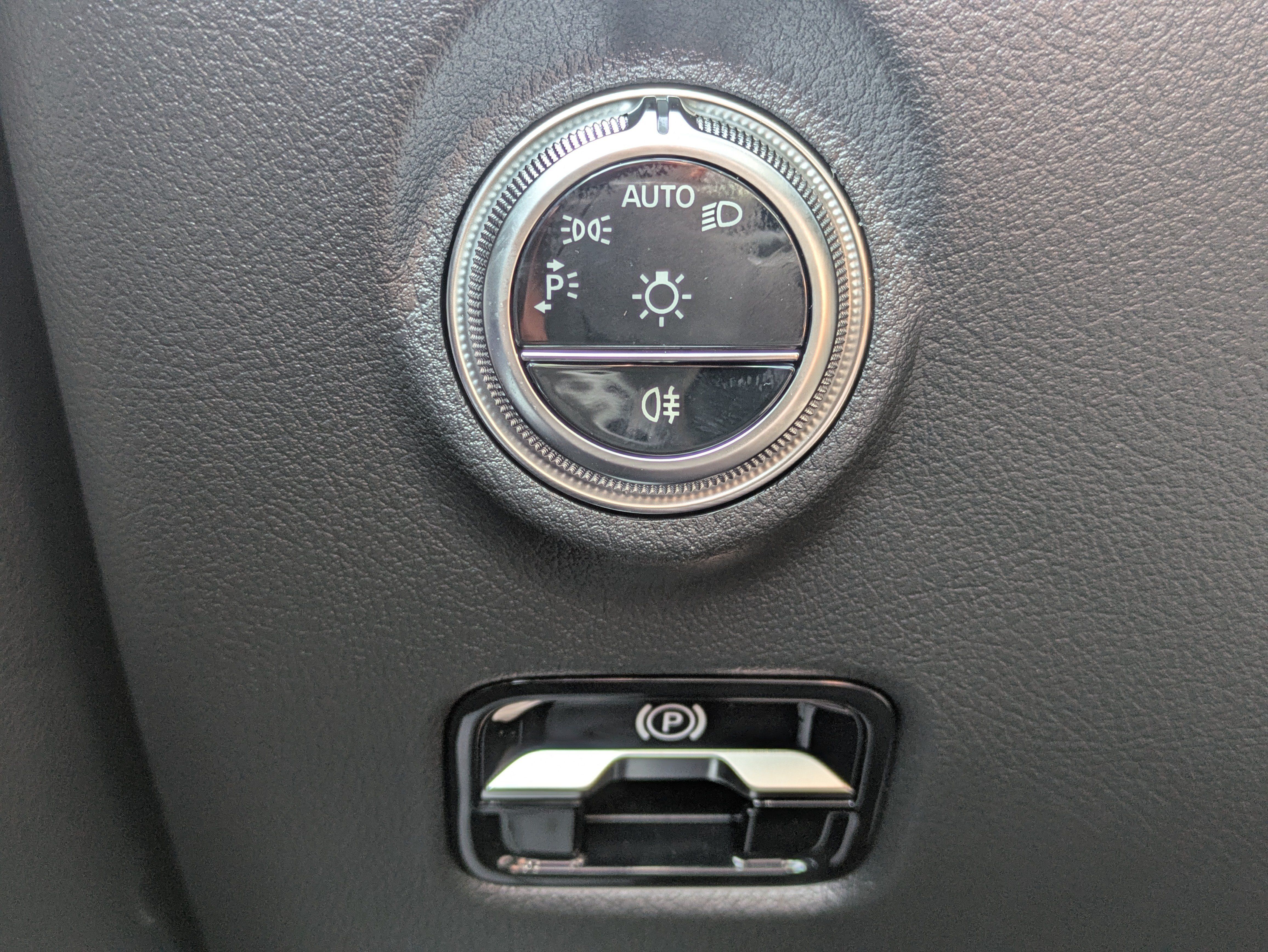 New 2026 Mercedes-Benz C 300 4MATIC Sedan image 24