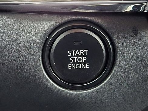 Certified 2025 MAZDA CX-30 AWD 2.5 S w/ Preferred Package image 21