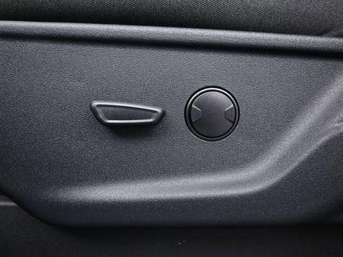 New 2025 Ford F150 Lightning XLT image 11