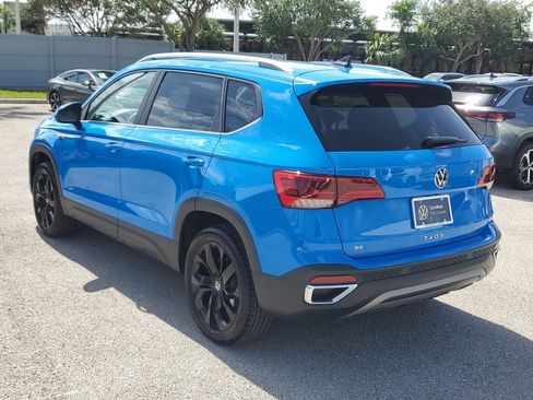 Certified 2023 Volkswagen Taos SE w/ Black Wheel Package FWD image 7