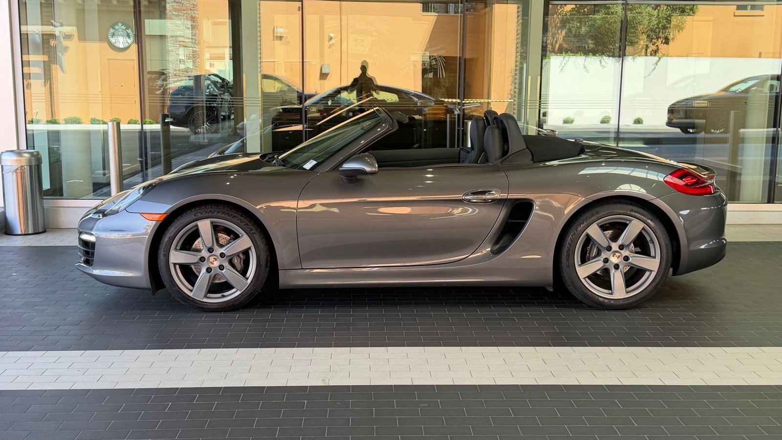 Certified 2015 Porsche Boxster RWD image 2