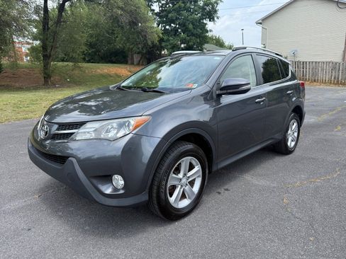 Used 2013 Toyota RAV4 XLE FWD image 1