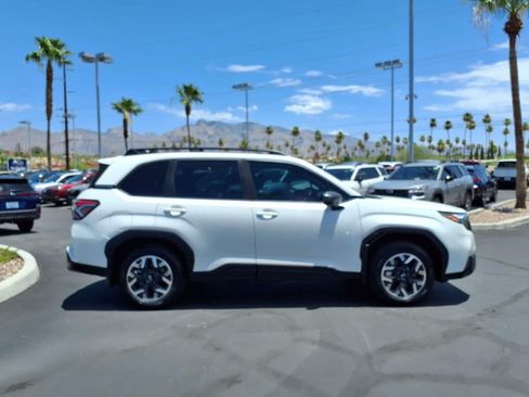 Used 2026 Subaru Forester Premium w/ Base/Premium Package AWD/4WD image 9