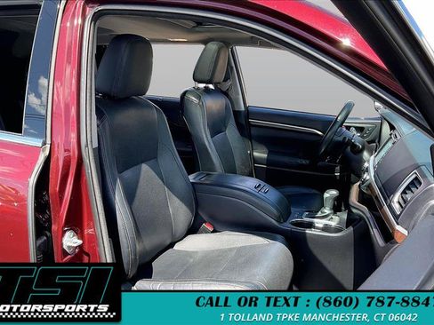 Used 2015 Toyota Highlander Limited AWD/4WD image 7