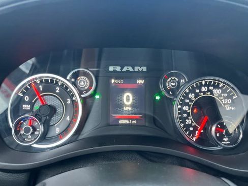 Used 2024 RAM 2500 Big Horn image 25