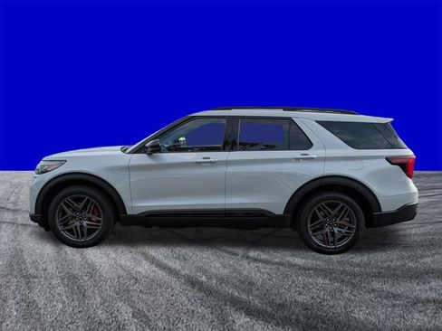 New 2026 Ford Explorer ST RWD image 7