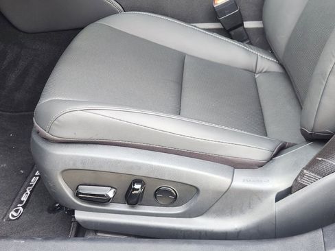 Used 2025 Lexus ES 350 w/ Premium Package image 24