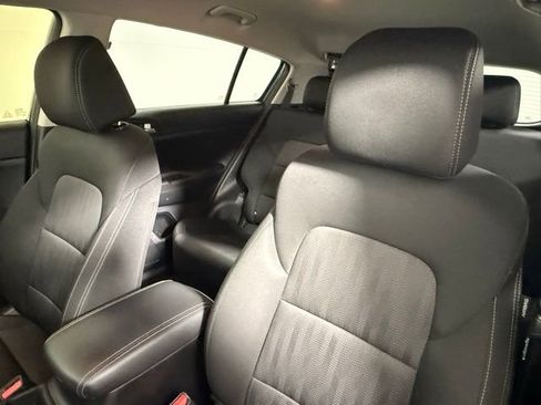 Used 2022 Kia Sportage LX image 32