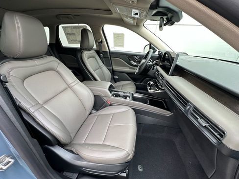 New 2026 Lincoln Corsair Reserve image 23