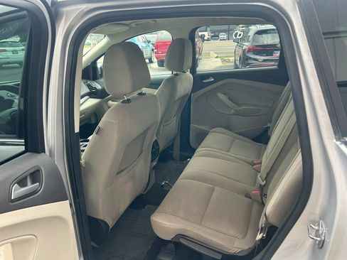 Used 2017 Ford Escape SE AWD/4WD image 16