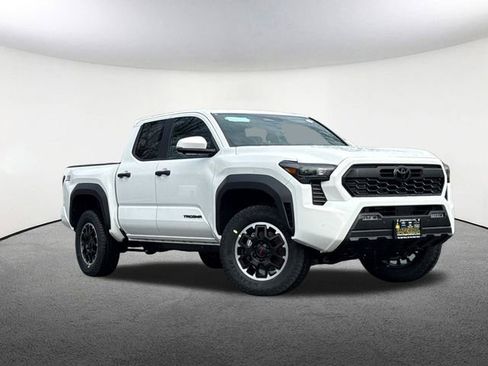 New 2026 Toyota Tacoma TRD Off-Road image 2