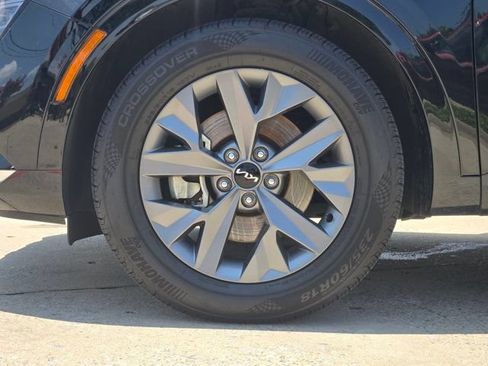Certified 2025 Kia Sportage SX FWD image 11