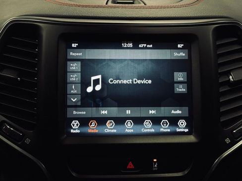 Certified 2022 Jeep Cherokee Trailhawk w/ Comfort/Convenience Group image 35