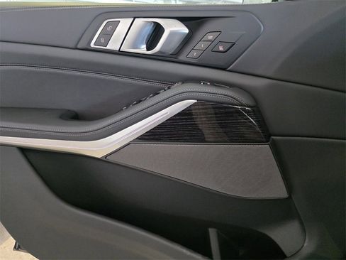 New 2026 BMW X5 sDrive40i w/ M Sport Package image 17