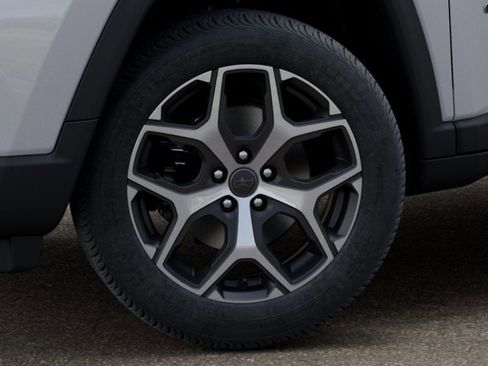 New 2026 Jeep Compass Limited image 8