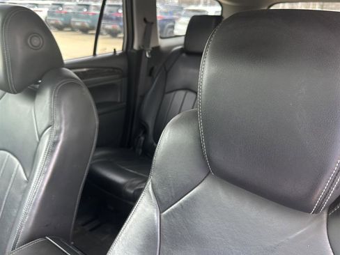 Used 2013 Buick Enclave Premium image 3