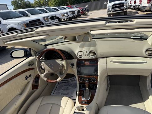 Used 2007 Mercedes-Benz CLK 350 Cabriolet image 18