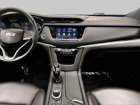 Used 2023 Cadillac XT6 Luxury FWD image 16