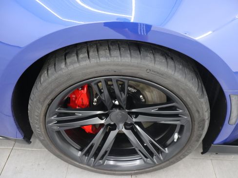 Used 2023 Chevrolet Camaro ZL1 RWD image 3