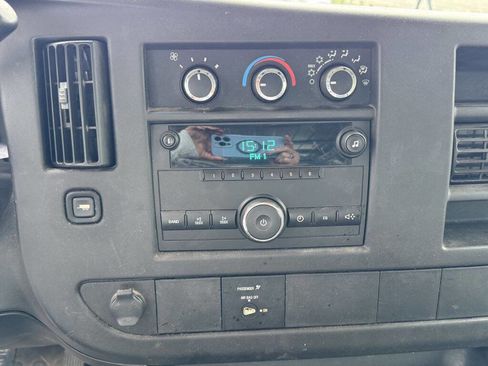 Used 2008 GMC Savana 3500 image 12