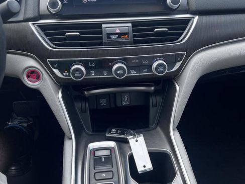 Used 2018 Honda Accord EX-L image 17